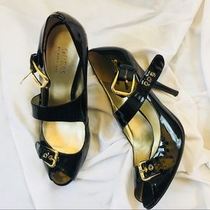 GUESS by Marciano 8.5 black heel gold buckle